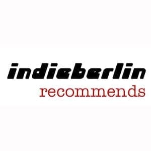 indieBerlin Logo mit SChriftzug "recommends" | empfiehlt